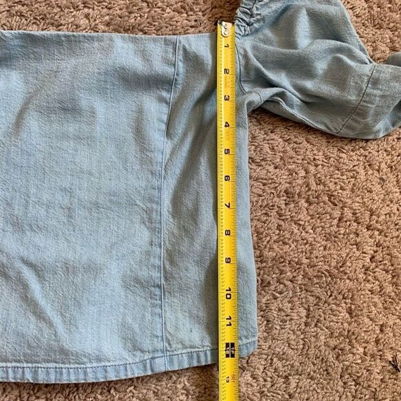 Levi’s Smocked Denim Jean Peasant Blouse Top Shirt Poet Boho Small - Picture 6 of 6